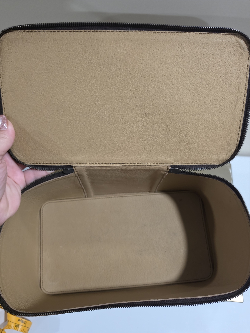 Love 41 Train Case - Tobacco - Picture 6 of 8